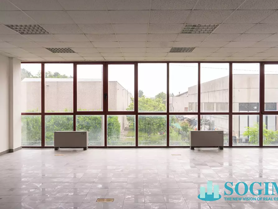 Immagine 16 di Capannone industriale in vendita  in Via Grigne 1 a Olgiate Comasco