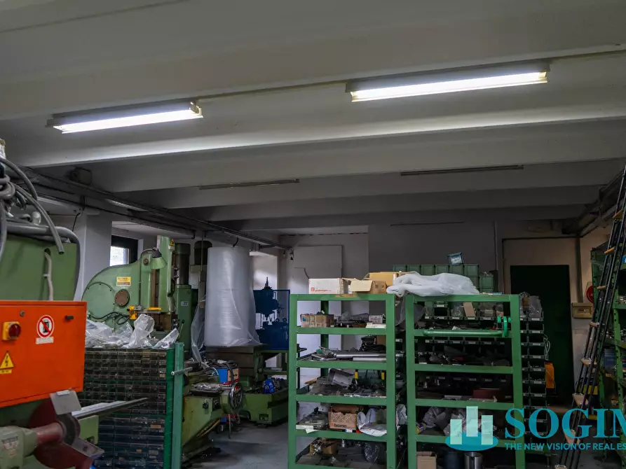 Immagine 12 di Capannone industriale in vendita  in via E. Tarantelli 17 a Mozzate