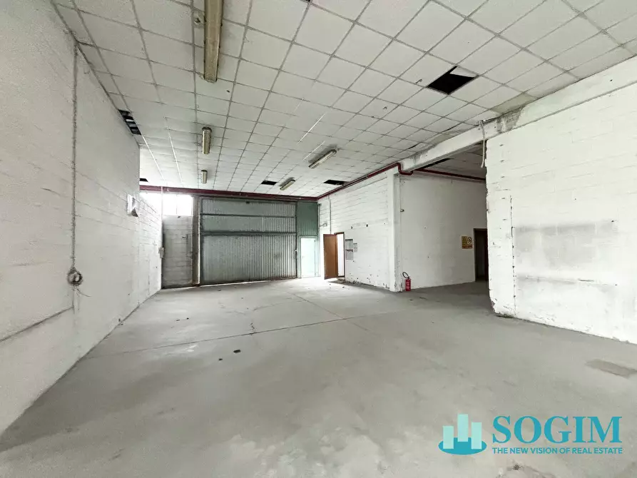 Immagine 13 di Capannone industriale in vendita  in sabotino 10 a Tradate