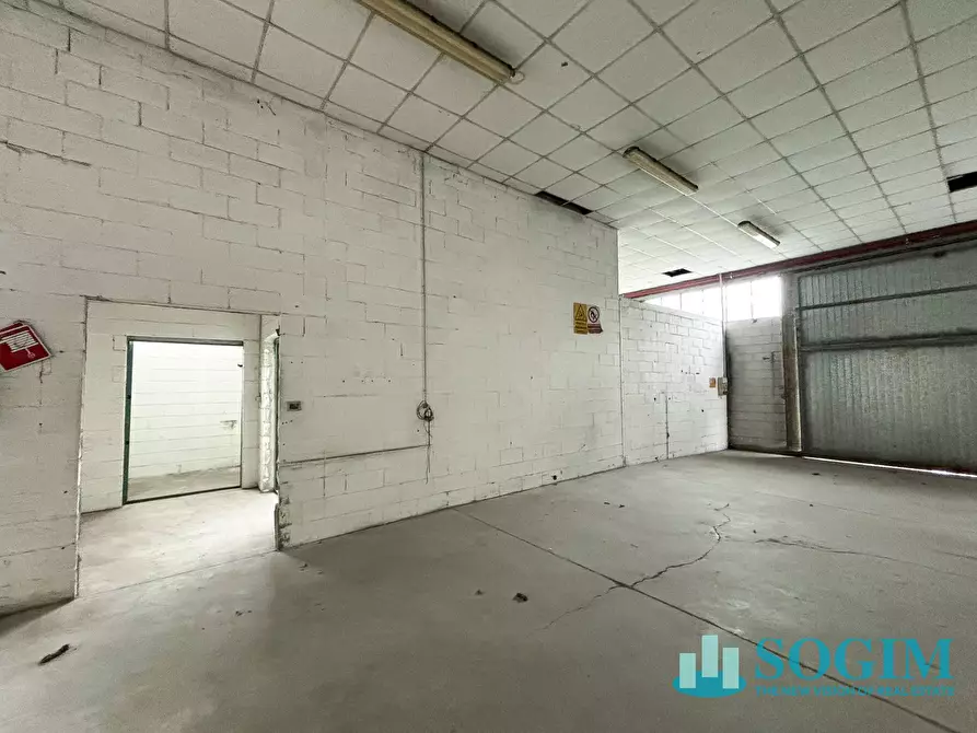 Immagine 14 di Capannone industriale in vendita  in sabotino 10 a Tradate