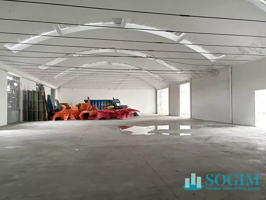 Immagine 22 di Capannone industriale in vendita  a Gorla Maggiore