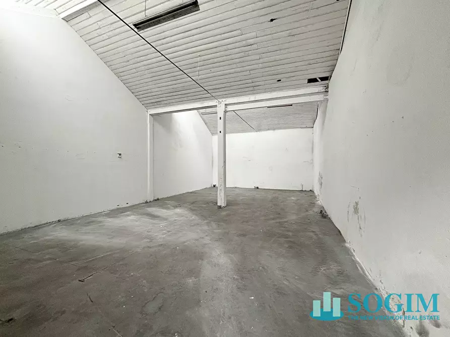 Immagine 25 di Capannone industriale in vendita  a Gorla Maggiore