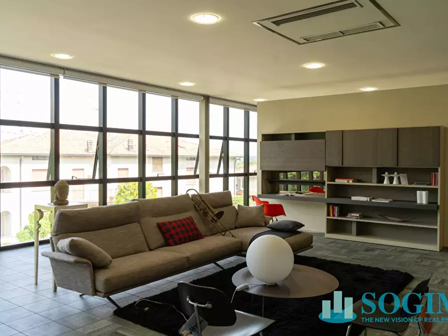 Immagine 26 di Locale commerciale in affitto  in Via Don Minzoni a Alzate Brianza