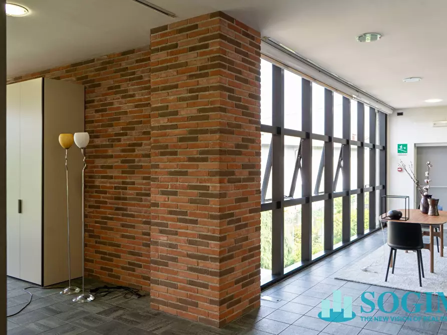 Immagine 30 di Locale commerciale in affitto  in Via Don Minzoni a Alzate Brianza