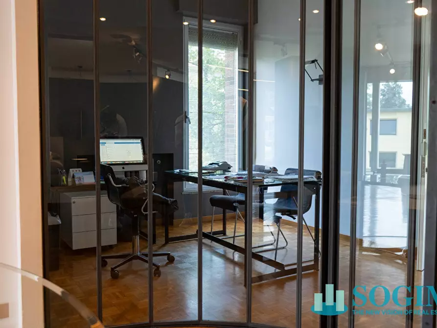 Immagine 40 di Locale commerciale in affitto  in Via Don Minzoni a Alzate Brianza