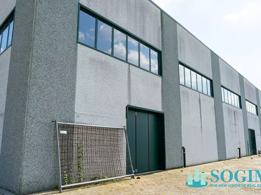 Immagine 2 di Capannone industriale in vendita  in Via Strada Rossa snc a Solbiate Con Cagno