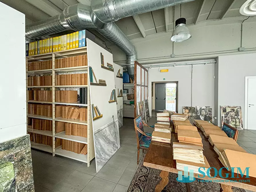 Immagine 26 di Capannone industriale in affitto  in via 2 giugno 15 a Azzate