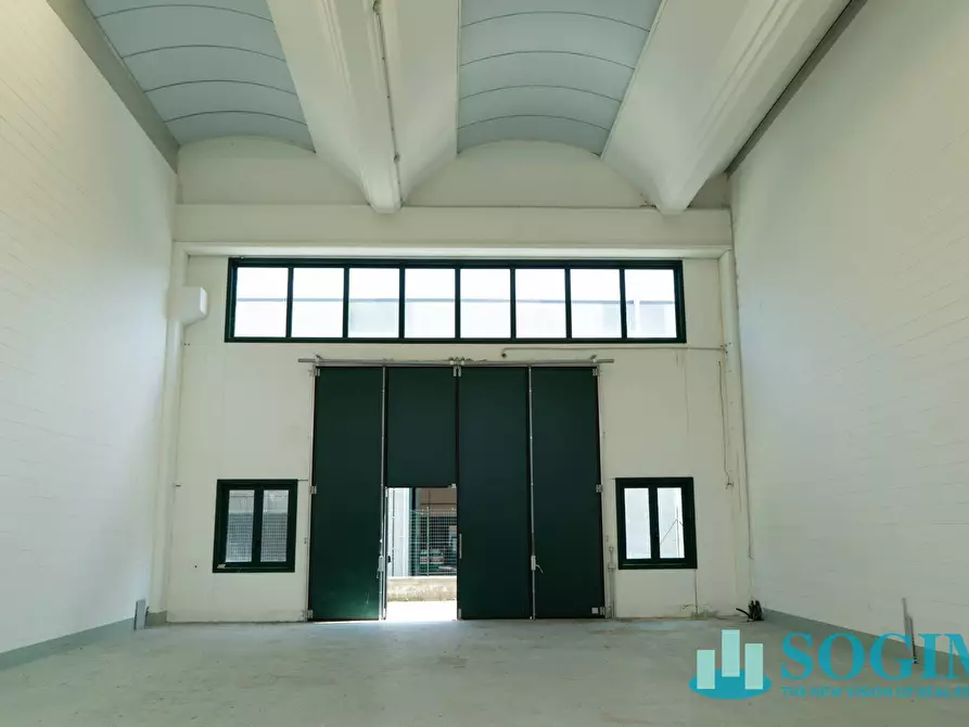 Immagine 17 di Capannone industriale in vendita  in Via Strada Rossa 12 a Vanzago