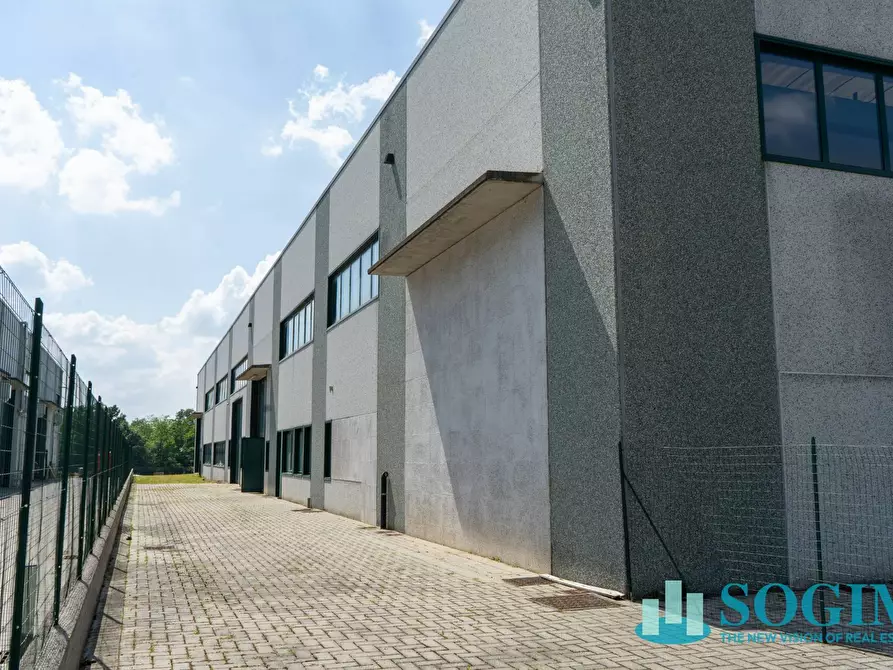Immagine 19 di Capannone industriale in vendita  in Via Strada Rossa 12 a Vanzago