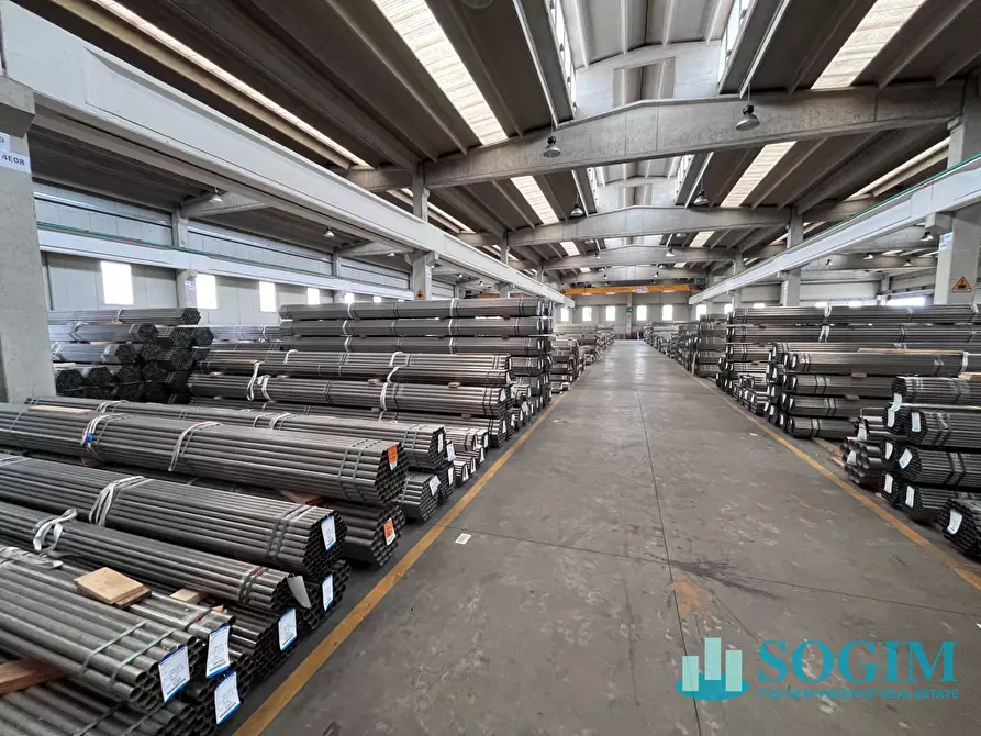 Immagine 28 di Capannone industriale in affitto  in via Dante 55 a Abbiategrasso