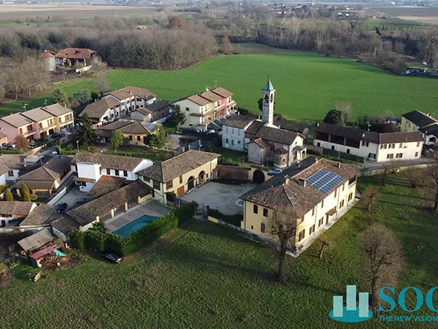 Immagine 2 di Palazzo in vendita  in via Milano 13 a Albuzzano