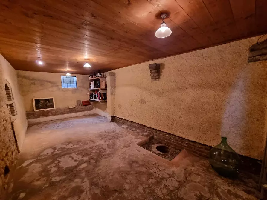 Immagine 22 di Palazzo in vendita  in via Milano 13 a Albuzzano