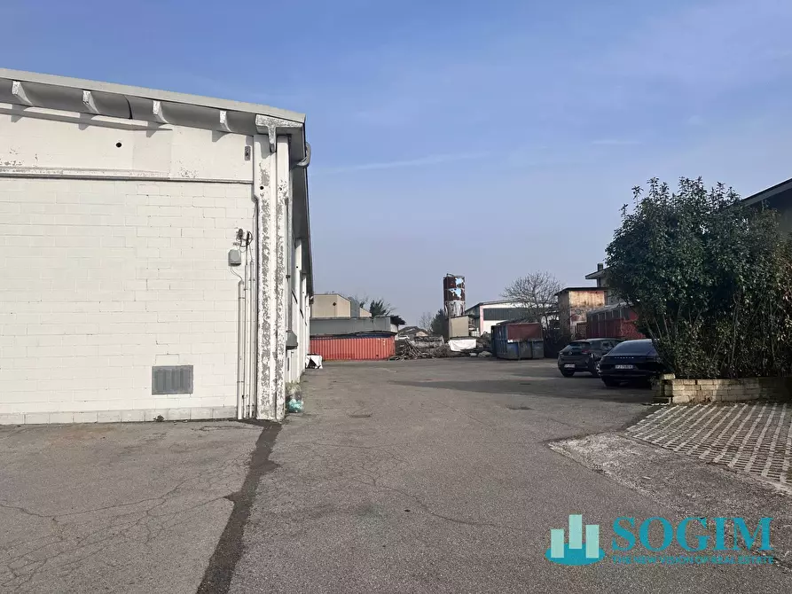 Immagine 25 di Capannone industriale in vendita  in Viale Industria a Lentate Sul Seveso