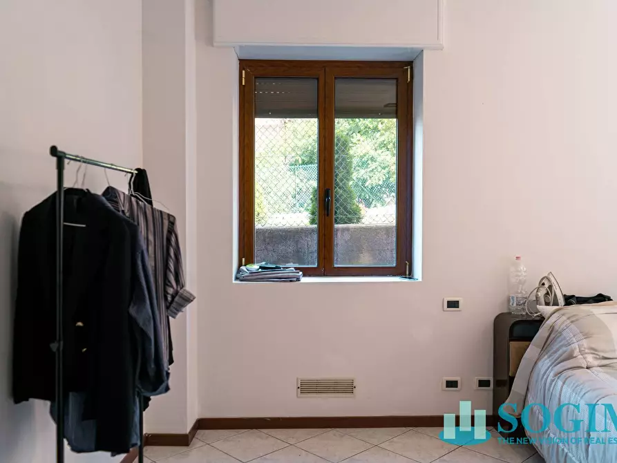 Immagine 9 di Appartamento in vendita  in Via Adamello a Figino Serenza