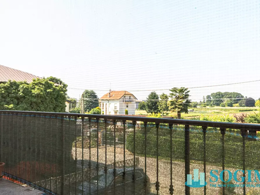 Immagine 7 di Appartamento in vendita  in Via Adamello a Figino Serenza