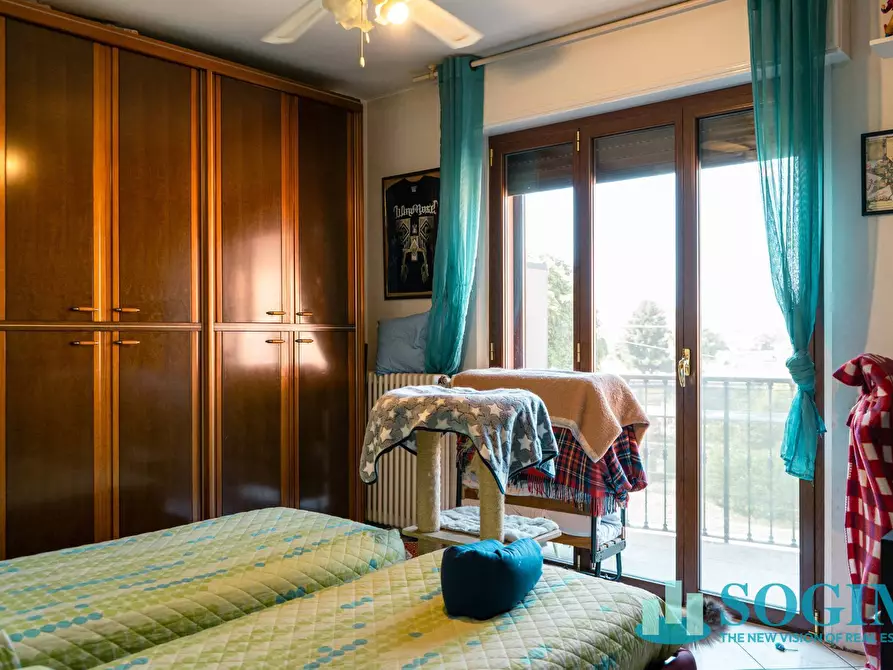 Immagine 9 di Appartamento in vendita  in Via Adamello a Figino Serenza