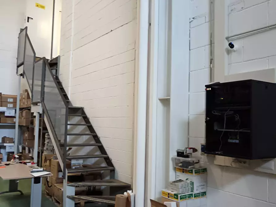 Immagine 15 di Capannone industriale in affitto  in via Caravaggio 28 a Desio