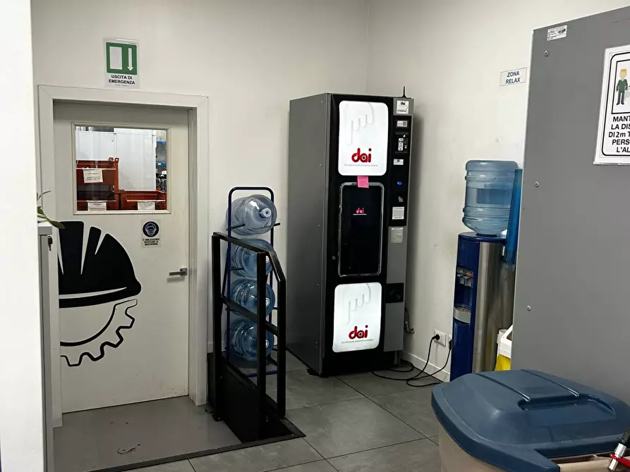 Immagine 23 di Capannone industriale in vendita  in viale rimembranze 93 a Sesto San Giovanni