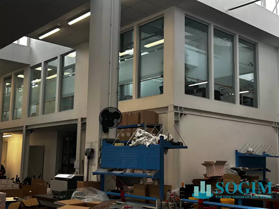Immagine 35 di Capannone industriale in vendita  in viale rimembranze 93 a Sesto San Giovanni