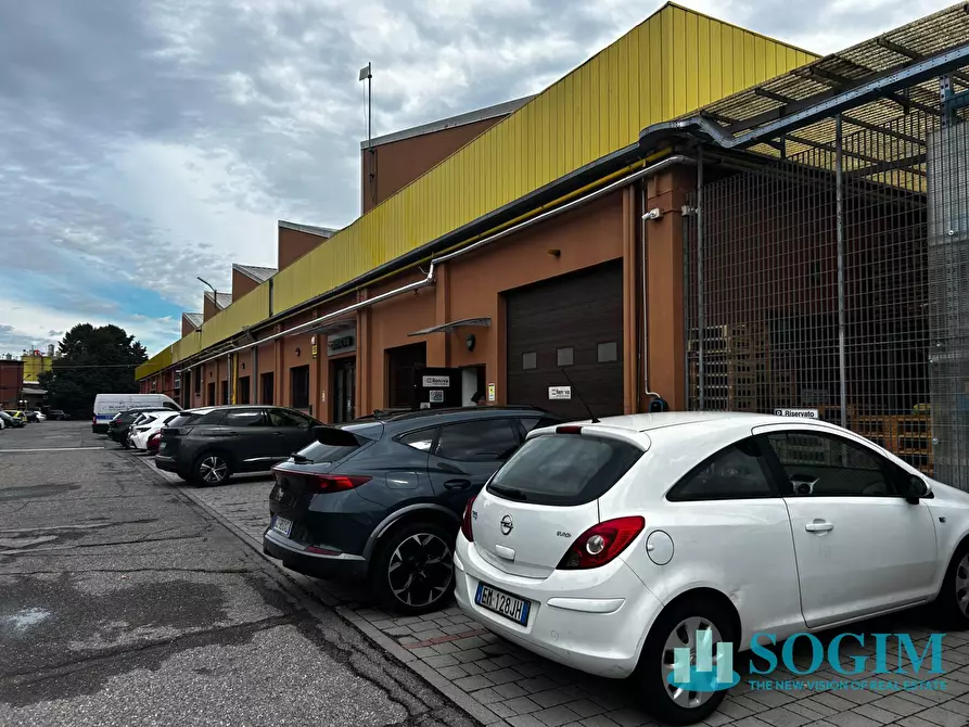 Immagine 37 di Capannone industriale in vendita  in viale rimembranze 93 a Sesto San Giovanni