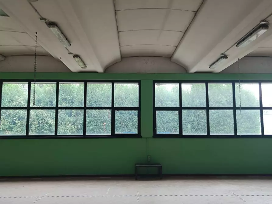 Immagine 38 di Locale commerciale in vendita  in Via Blancanuca 3 a Treviglio