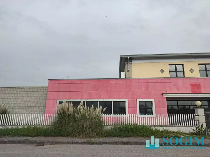 Immagine 42 di Locale commerciale in affitto  in Via Blancanuca 3 a Treviglio