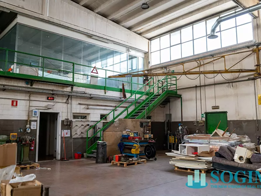 Immagine 2 di Capannone industriale in vendita  in Via dell'artigianato a Turate