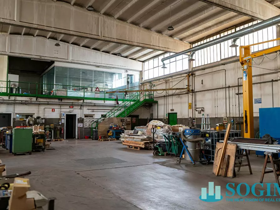 Immagine 4 di Capannone industriale in vendita  in Via dell'artigianato a Turate