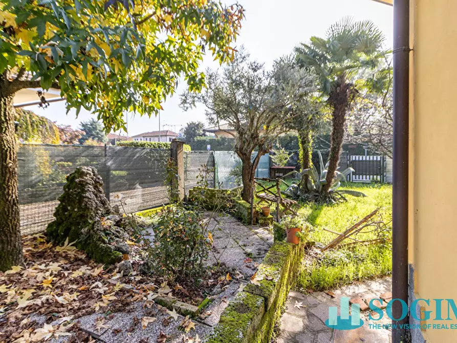 Immagine 25 di Villa in vendita  in Via Fismes 49 a Triuggio