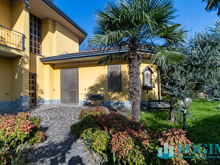 Immagine 30 di Villa in vendita  in Via Fismes 49 a Triuggio