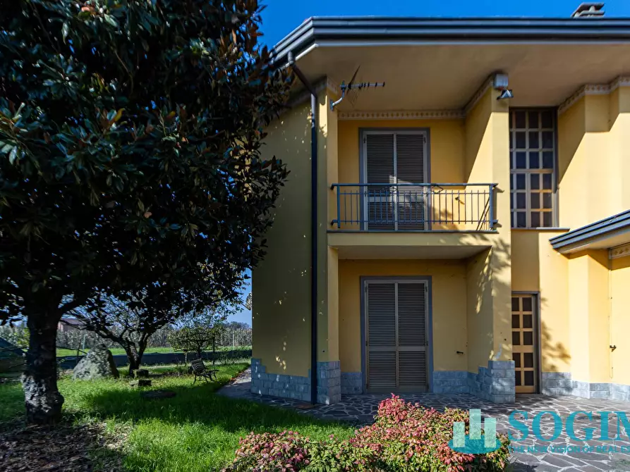 Immagine 31 di Villa in vendita  in Via Fismes 49 a Triuggio