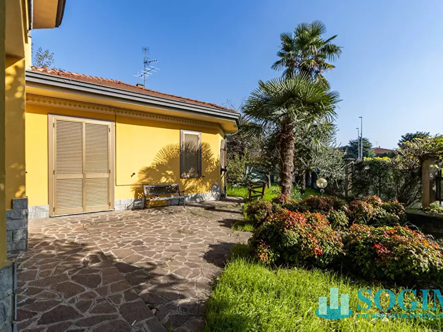 Immagine 32 di Villa in vendita  in Via Fismes 49 a Triuggio