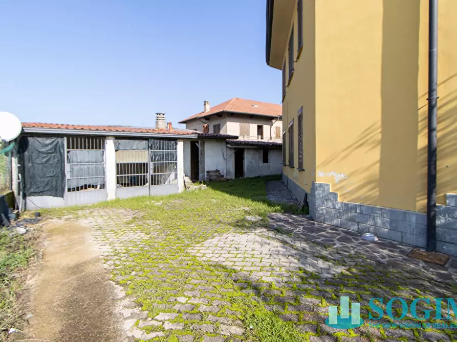 Immagine 34 di Villa in vendita  in Via Fismes 49 a Triuggio