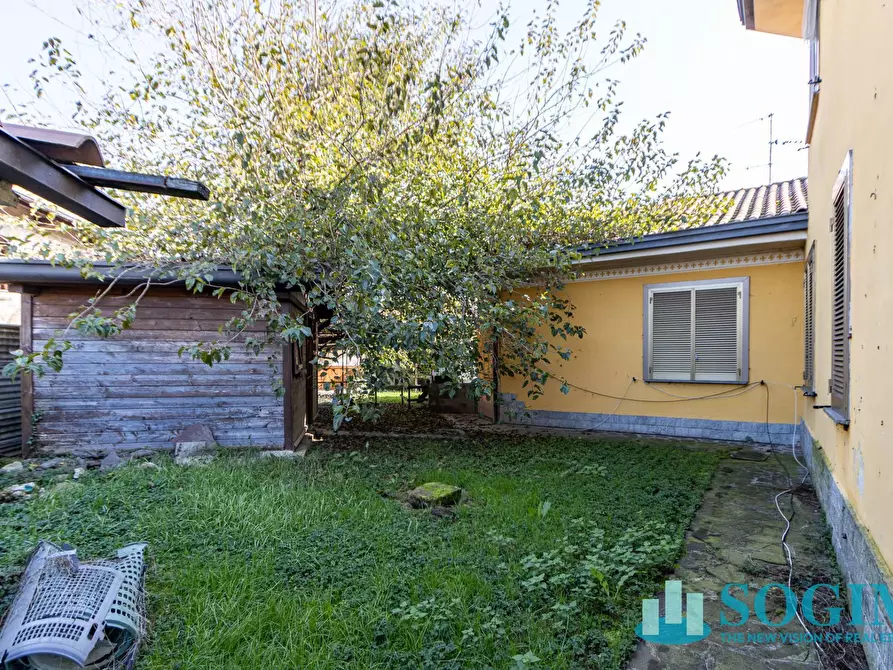 Immagine 35 di Villa in vendita  in Via Fismes 49 a Triuggio