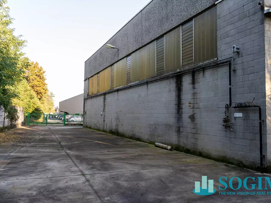 Immagine 18 di Capannone industriale in vendita  in Via Adamello 19 a Solbiate Con Cagno
