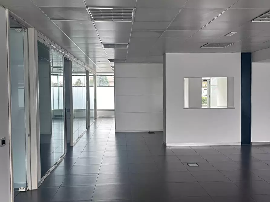 Immagine 2 di Ufficio in vendita  in via Volta 94 a Desio