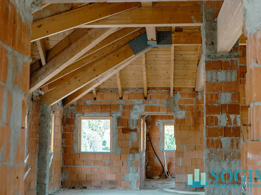 Immagine 32 di Locale commerciale in vendita  in Corso Garibaldi 82 a Seveso