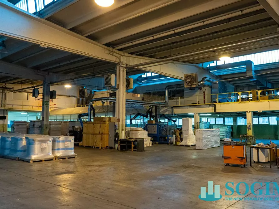 Immagine 5 di Capannone industriale in vendita  in Via Bergamo 15 a Pioltello
