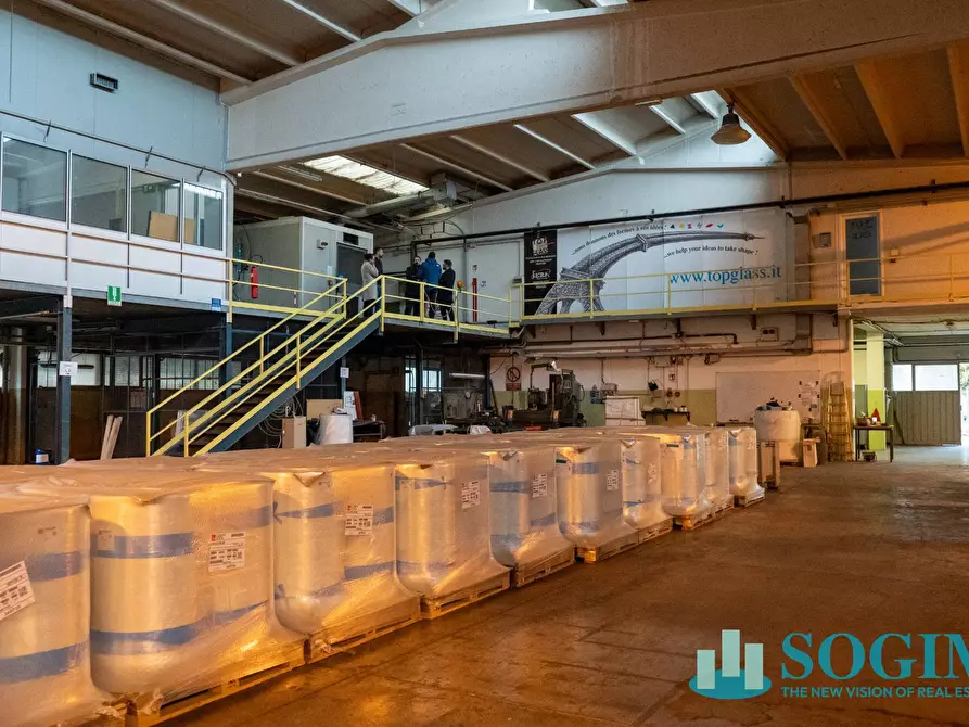 Immagine 10 di Capannone industriale in vendita  in Via Bergamo 15 a Pioltello