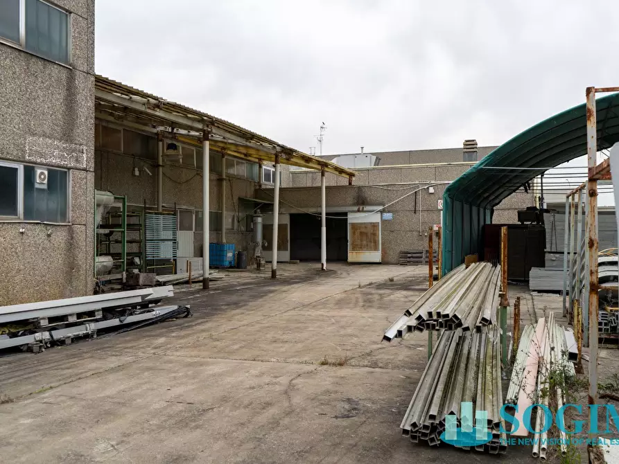 Immagine 32 di Capannone industriale in vendita  in Via Bergamo 15 a Pioltello