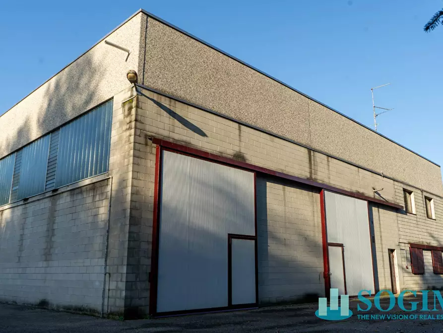 Immagine 18 di Capannone industriale in vendita  in Via Grigne 1 a Olgiate Comasco