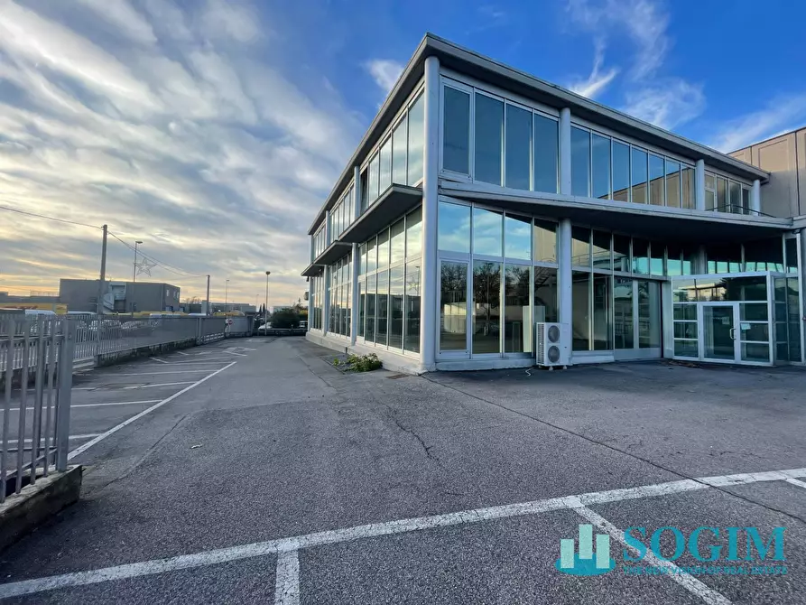 Immagine 2 di Capannone industriale in affitto  in via aldo moro a Orio Al Serio