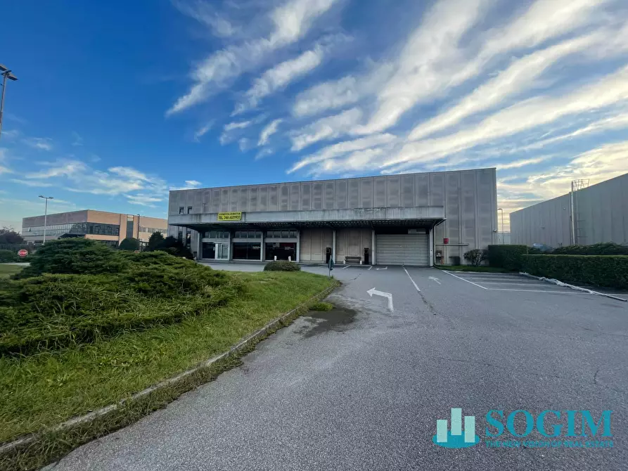 Immagine 1 di Capannone industriale in affitto  in via aldo moro a Orio Al Serio