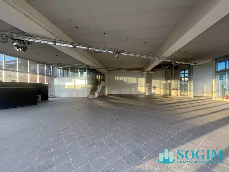 Immagine 19 di Capannone industriale in affitto  in via aldo moro a Orio Al Serio