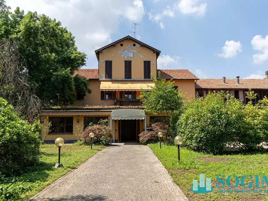 Immagine 20 di Locale commerciale in affitto  in via Risorgimento 1 a Monza