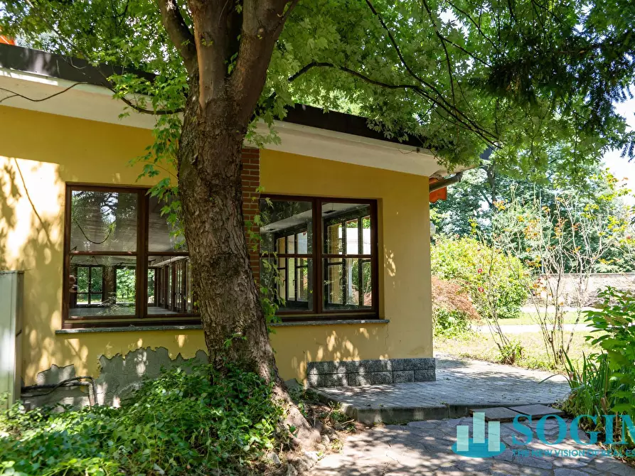 Immagine 22 di Locale commerciale in affitto  in via Risorgimento 1 a Monza