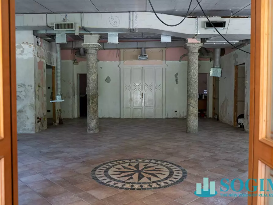 Immagine 31 di Locale commerciale in affitto  in via Risorgimento 1 a Monza