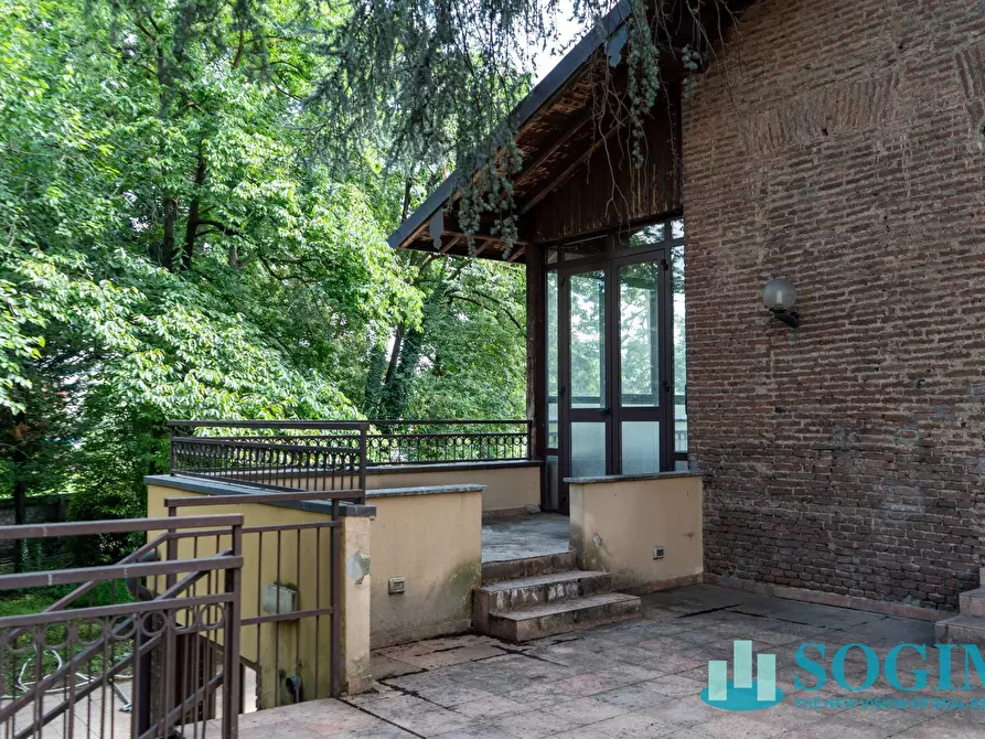 Immagine 38 di Locale commerciale in affitto  in via Risorgimento 1 a Monza