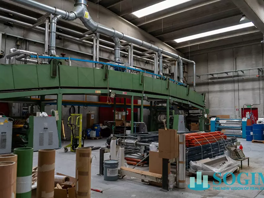 Immagine 12 di Capannone industriale in vendita  in Via Falcone a Mozzate