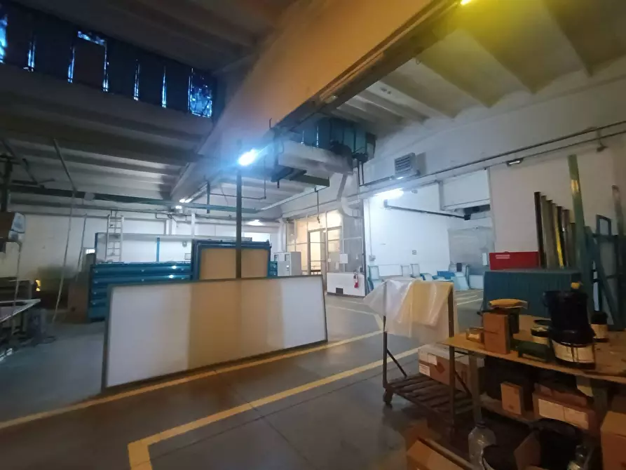 Immagine 14 di Capannone industriale in vendita  in Via Regina 115 a Fino Mornasco